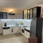 Ivana-20 Minutes From Split 度假居 *