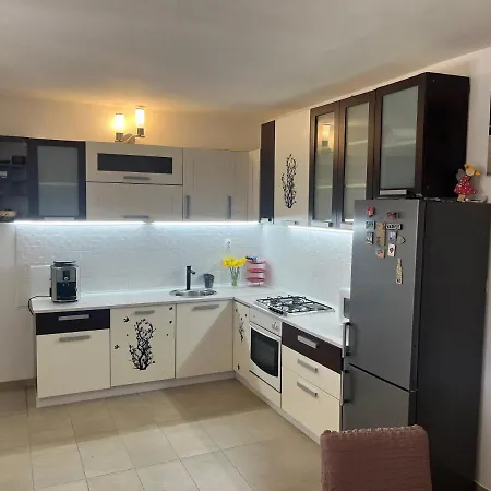 Ivana-20 Minutes From Split Holiday home *