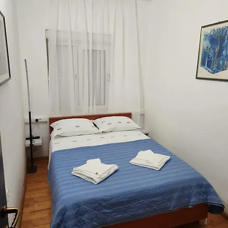 Ivana-20 Minutes From Split Holiday home Kotlenice