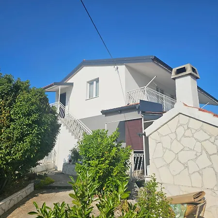 Ivana-20 Minutes From Split 度假居